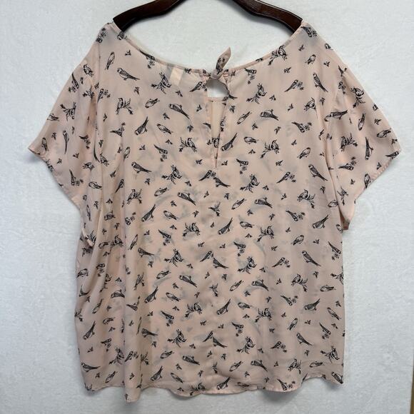 Torrid Bird Print Blouse Women’s Plus 5X Flutter Sleeve Scoop Neck Whimsical - Picture 8 of 9